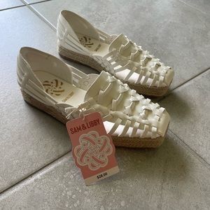 Sandals Sam & Libby NEW PACKET